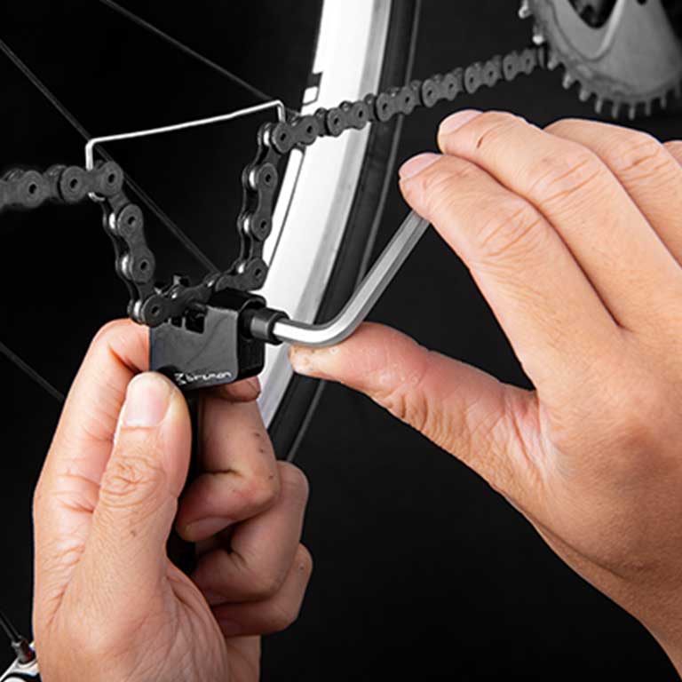 CHAIN RIVET